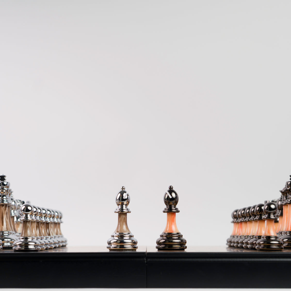 Ajedrez de Madera Modelo Paris - Plegable Sin Coordenadas con piezas templario y almacenamiento interior