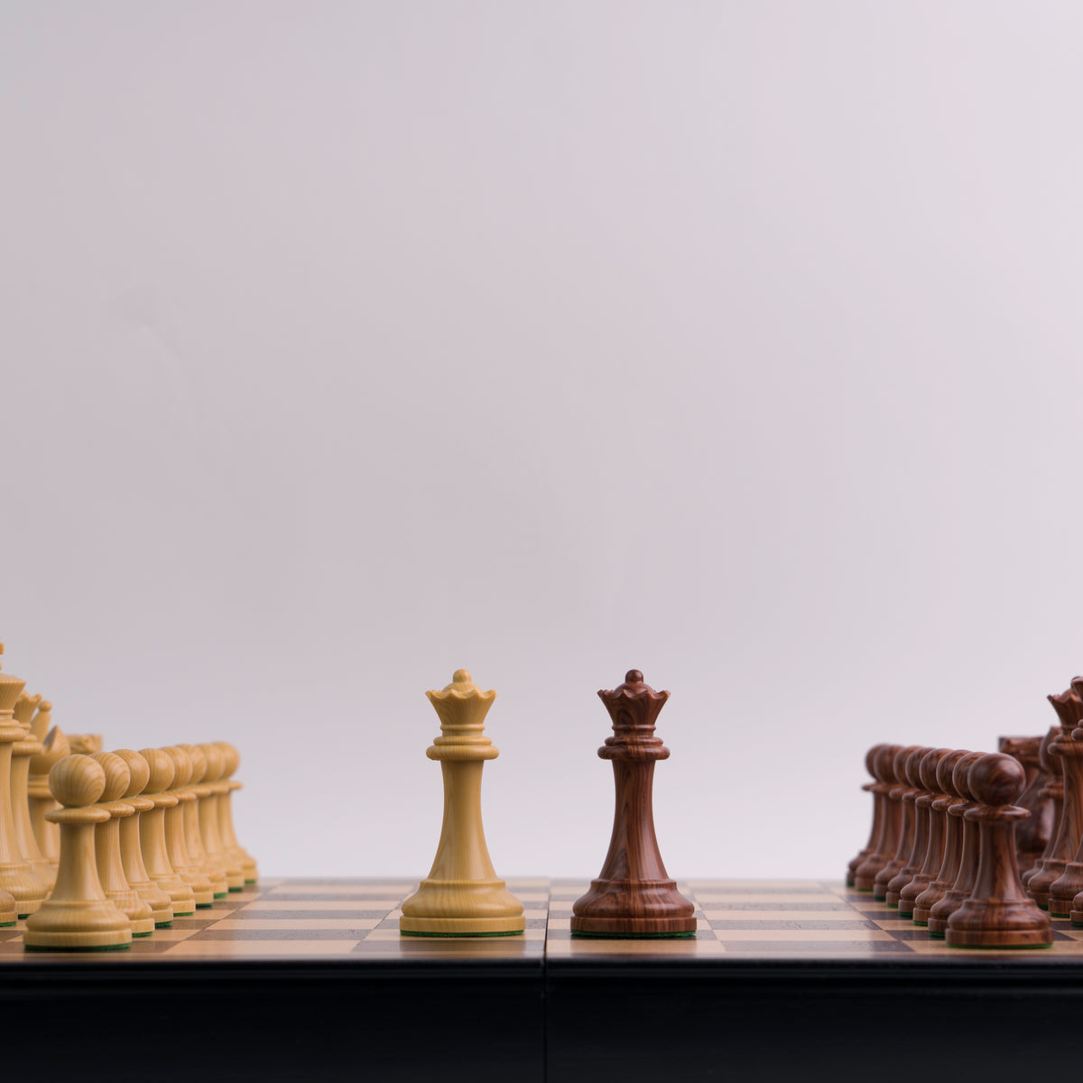 Ajedrez Grande de Madera Elegante - Plegable Sin Coordenadas