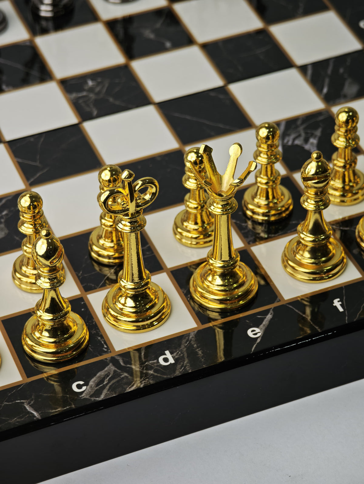 Set de Ajedrez - Dama Plegable tipo Mármol con Piezas de Metal