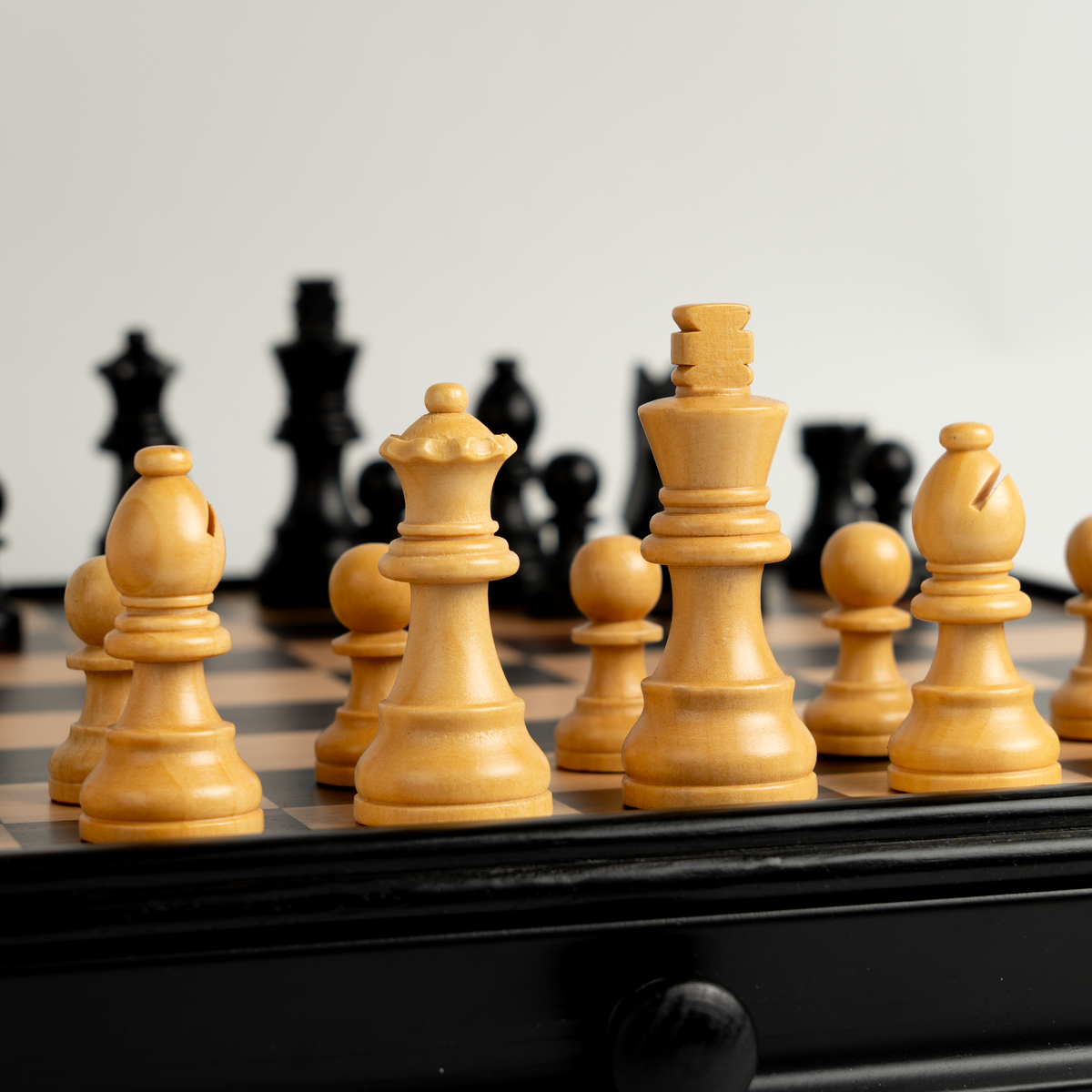 Ajedrez de Madera Magnético con Cajón de Almacenamiento premium