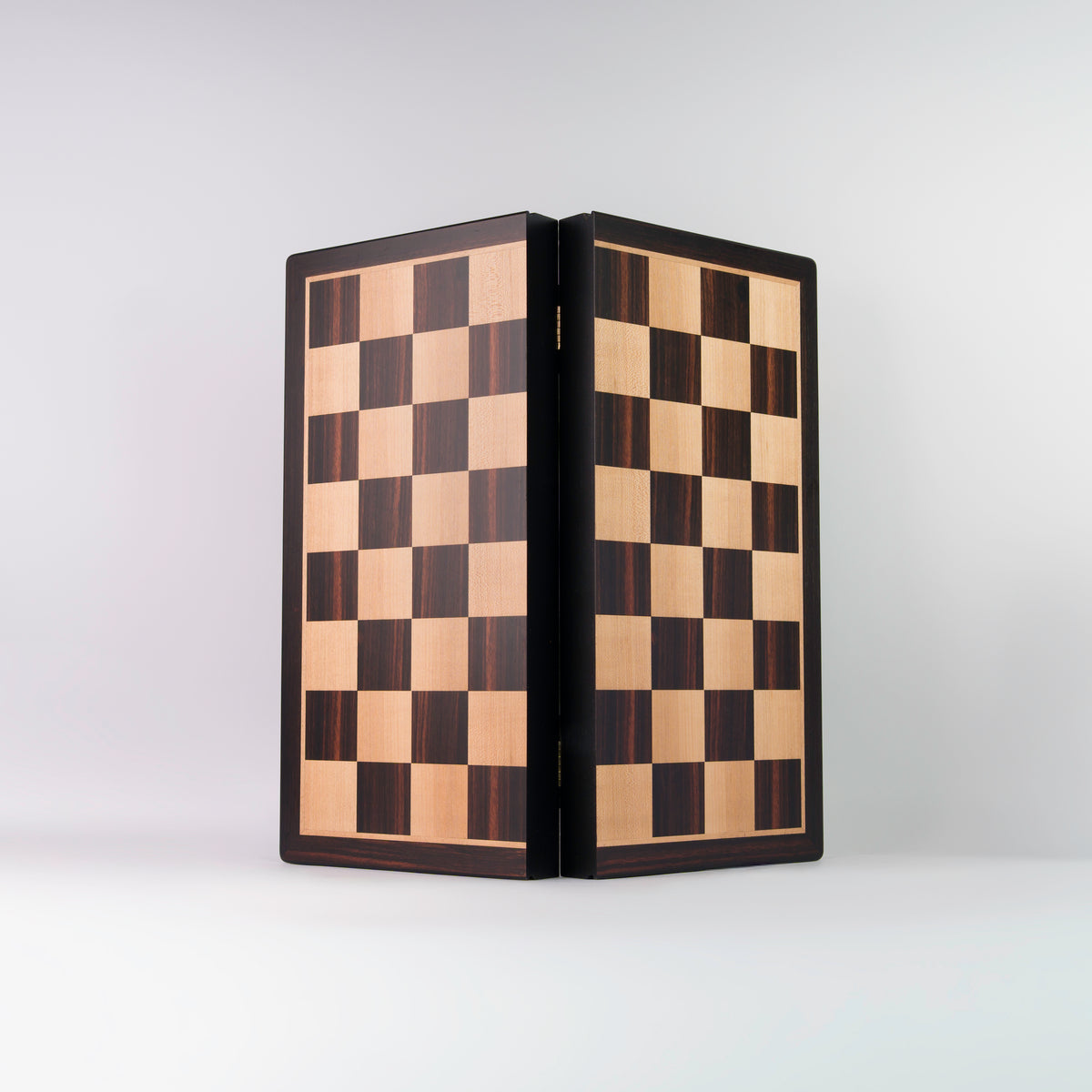 Ajedrez de Madera Modelo Paris - Plegable Sin Coordenadas con piezas templario y almacenamiento interior