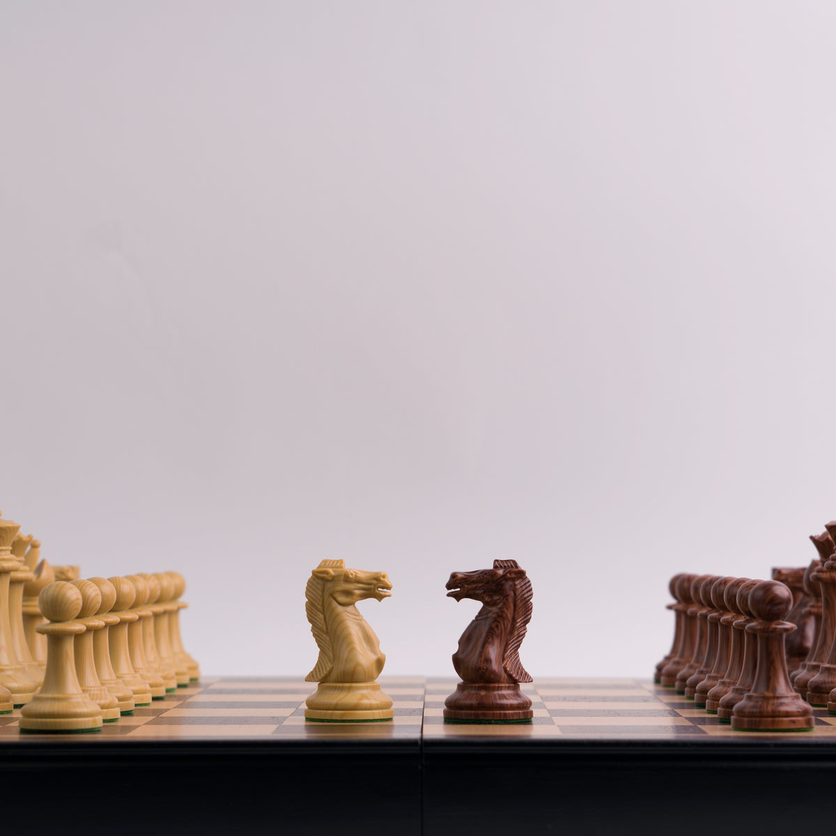 Ajedrez Grande de Madera Elegante - Plegable Sin Coordenadas