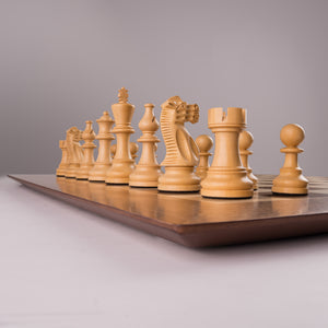 Ajedrez de Madera Ferrer Set Nogal Barcelona con piezas negras Deluxe