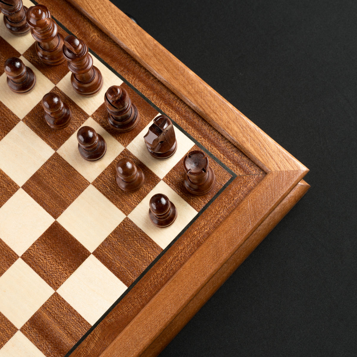 Ajedrez de Madera Magnético con Dos Cajones de Almacenamiento 32x32CM